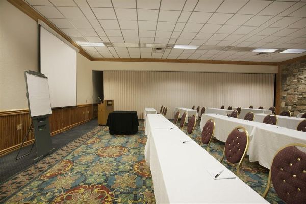 INN OF THE HILLS HOTEL AND CONFERENCE (Kerrville)
